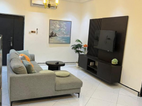 Cozy 2 bedrooms king-beds Standby power